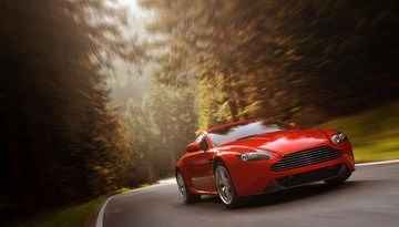 Aston Martin V8 Vantage FL - szlachecki dwór