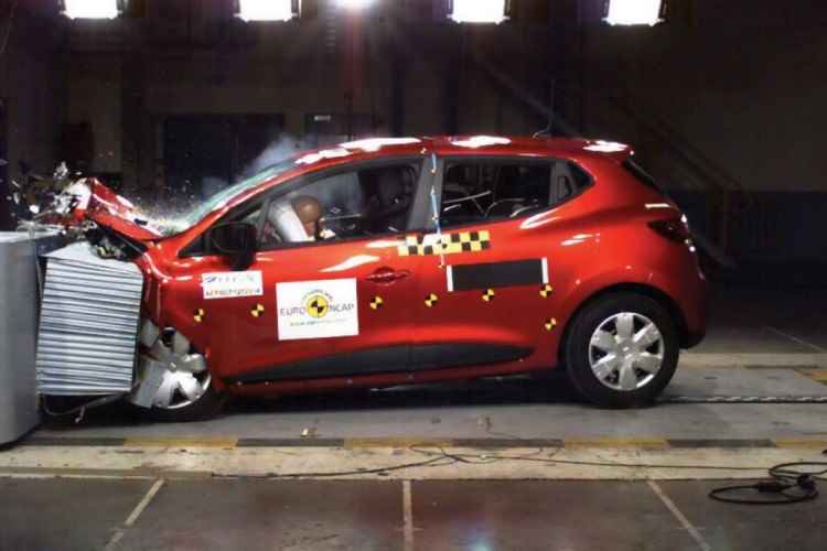 Crash test nowego Renault Clio
