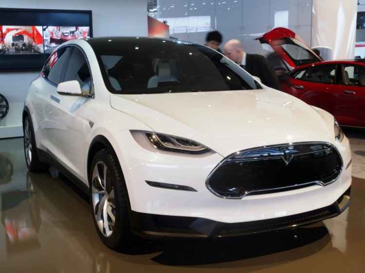 Tesla Model X - dokładniejsze informacje