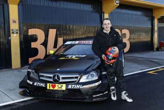 Robert Kubica testuje Mercedesa Klasy C Coupe AMG DTM