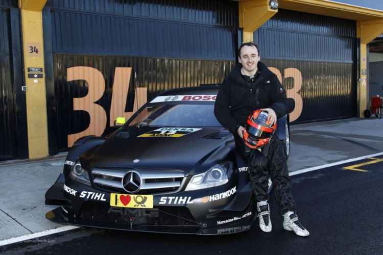 Robert Kubica testuje Mercedesa Klasy C Coupe AMG DTM