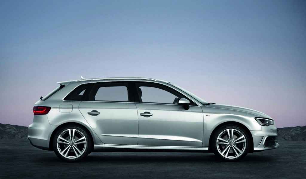 Usługa "stop na tankowanie" w samochodach Audi