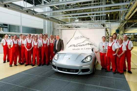 Porsche Panamera z numerem 100 000