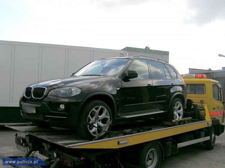 Kradzione czarne BMW X5