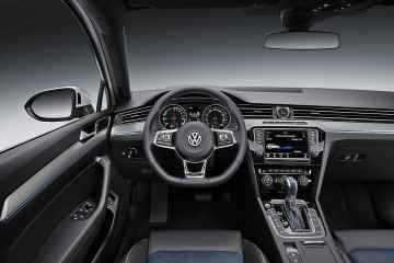 Volkswagen Passat GTE (2014)