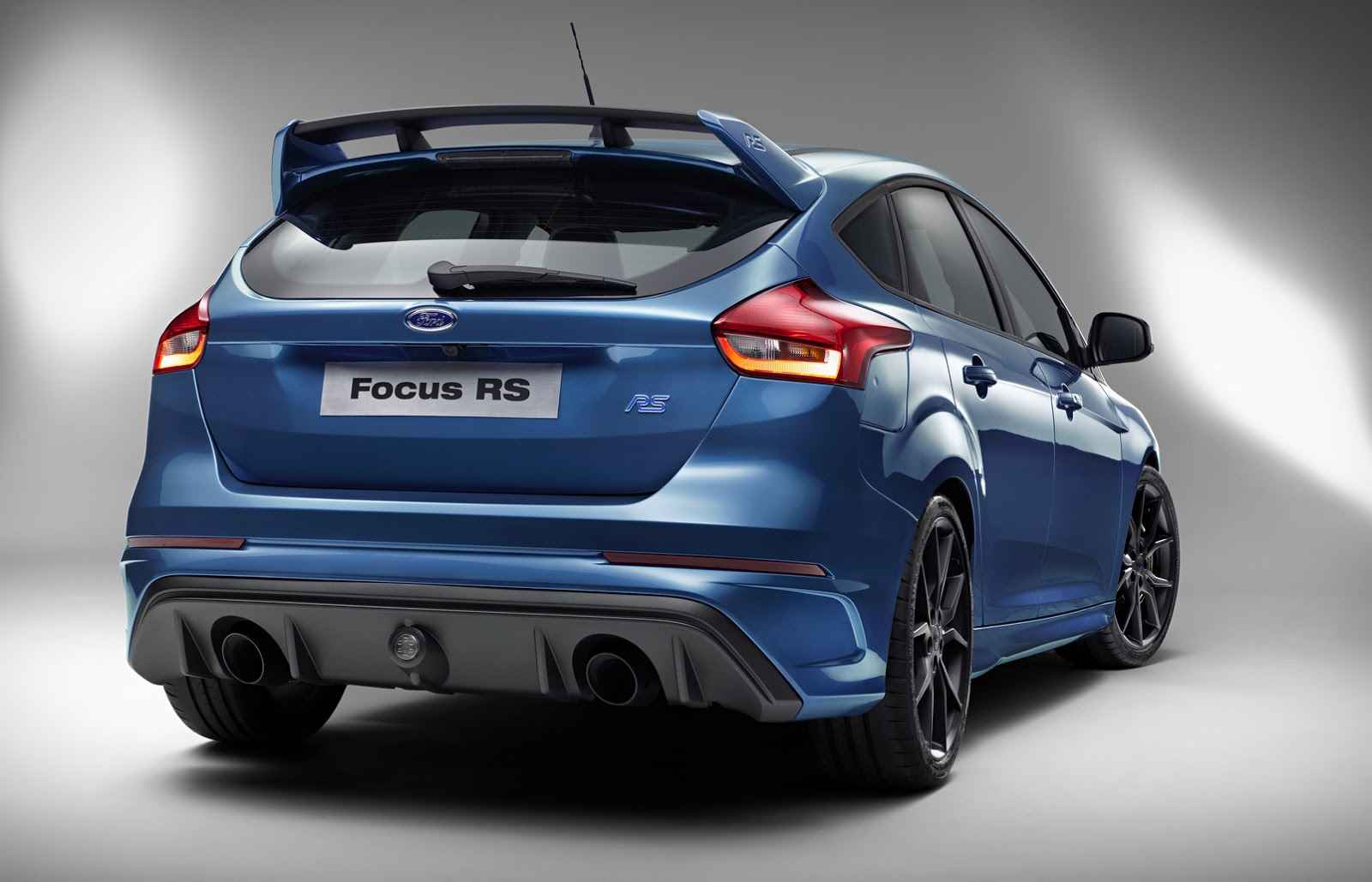 Nowy Ford Focus RS (2015) i Ford GT (2016) AUTOWIZJA.pl