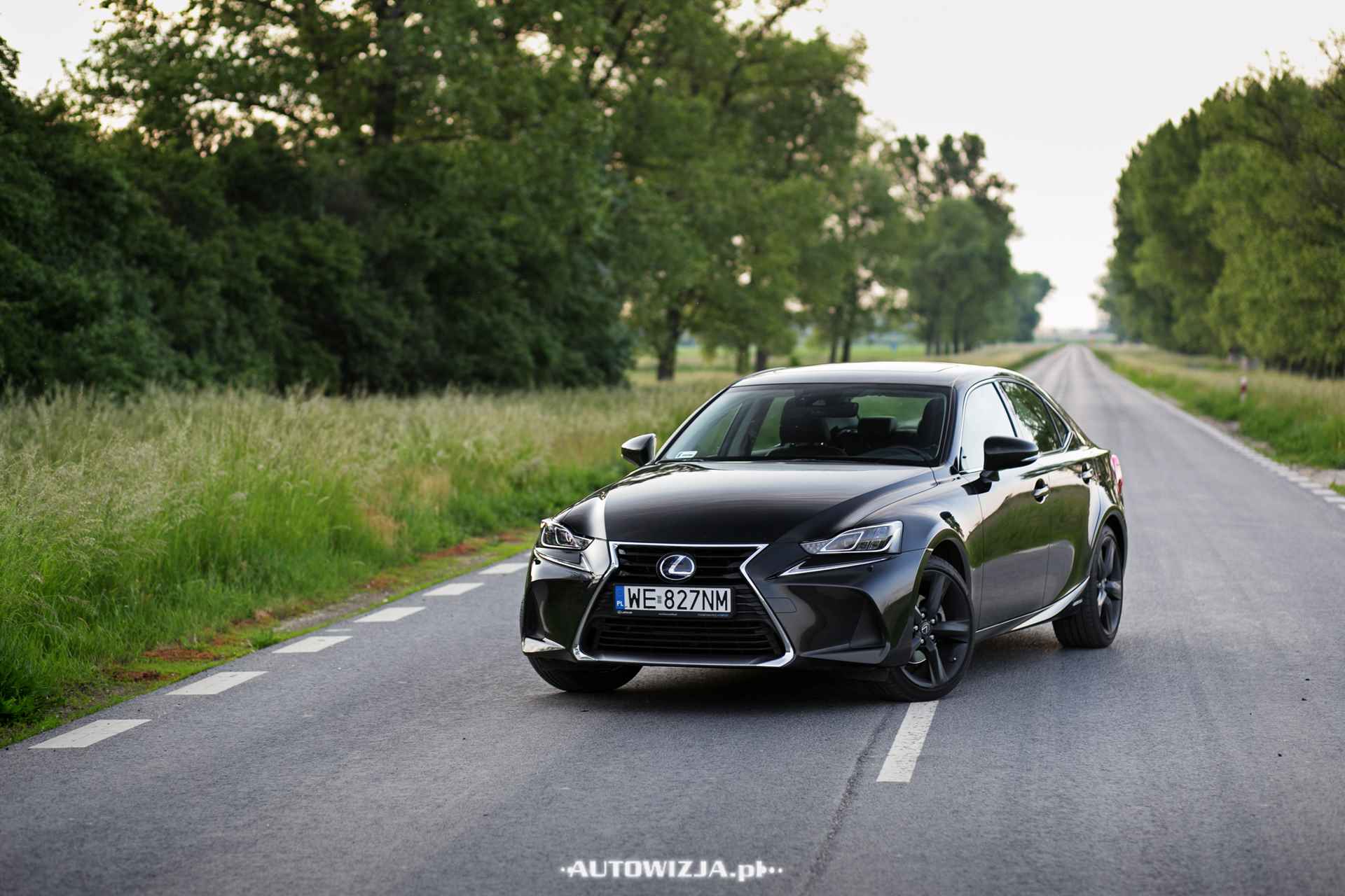 Lexus IS 300h Black AUTO TEST AUTOWIZJA.pl Motoryzacja