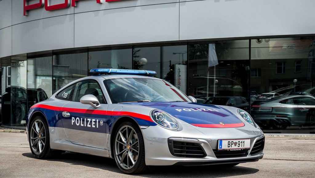 Policyjne Porsche 911