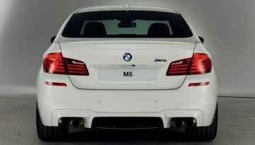 BMW M5 Performance Edition