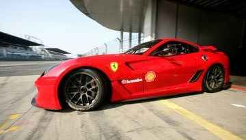 Ferrari 599XX bije rekord Nurburgringu