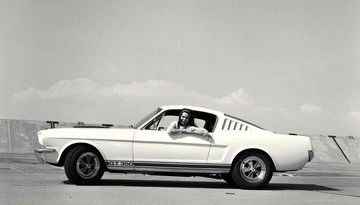 Ford Mustang Shelby od Classic Recreations
