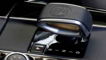 Mercedes E63 AMG - drobne zmiany i nowy silnik