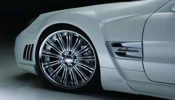 Mercedes SL Black Bison Edition - drogowy łowca