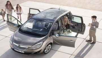 Nowy Opel Meriva wewnątrz