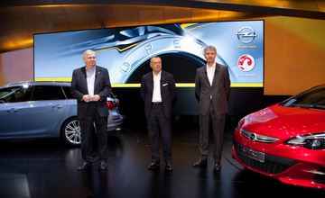 Opel zaprezentował nową Astrę Kombi i GTC Paris