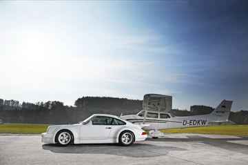 Porsche 911 (930) od DP Motorsport - misja „mucha”