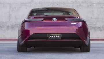Toyota NS4 Concept - jeżdżący komputer