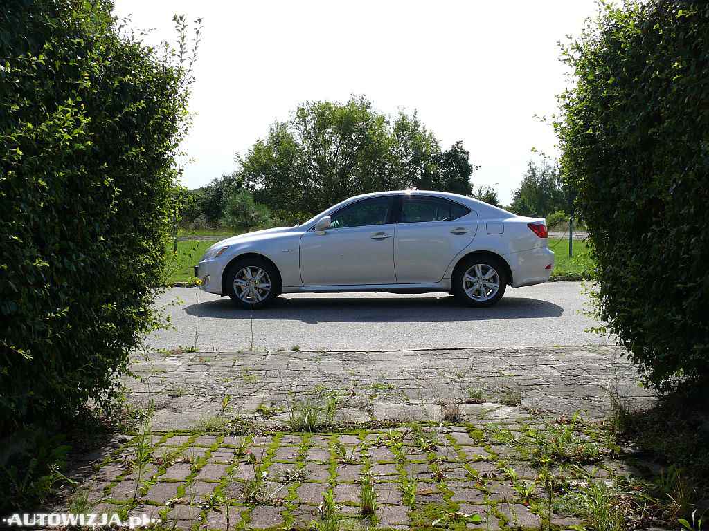 Lexus IS 220d Classic AUTO TEST AUTOWIZJA.pl Motoryzacja